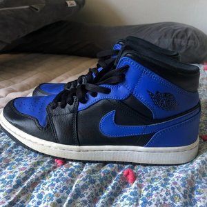 Nike Air Jordan 1 Retro Mid Hyper Royal Basketball Shoes 554724-077